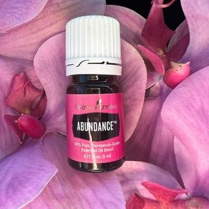 ABUNDANCE™ ESSENTIAL OIL BLEND 5ml